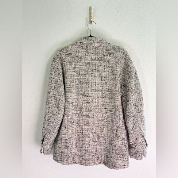 Babaton Joan Tweed Shirt Jacket. 2 - Picture 4 of 9